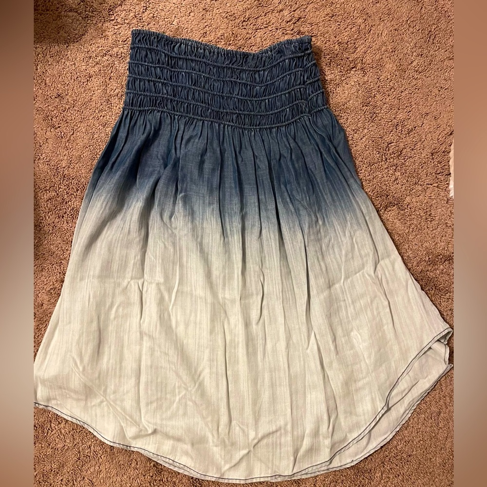 Cute high-low ombré denim skirt